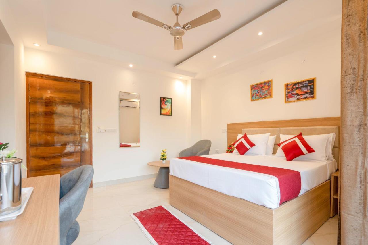 Octave Nirvana Suites Gurgaon Exterior foto